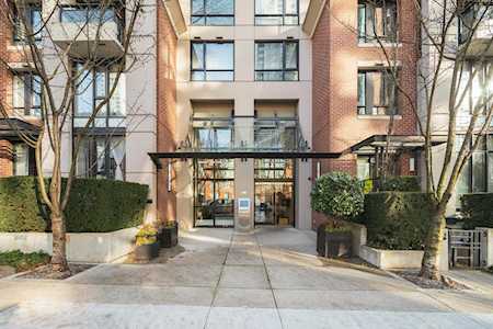 928 Homer Street #1403 Vancouver, BC V6B 1T7