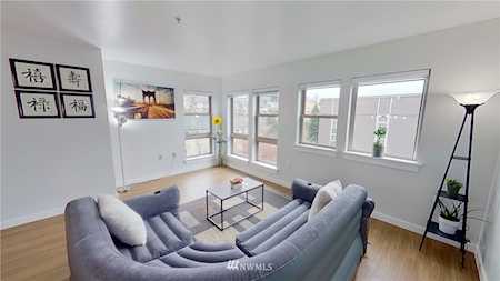 827 Hiawatha Place S #514 Seattle, WA 98144