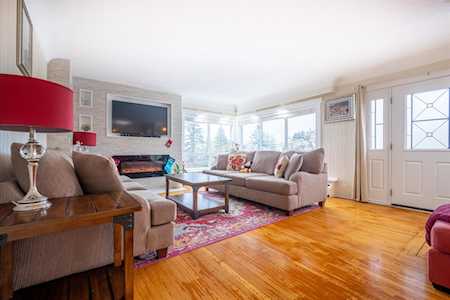 8010 Sussex Avenue Burnaby, BC V5J 3W3