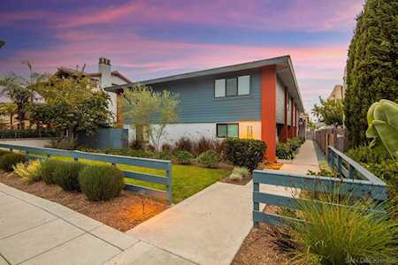 920 E Ave Coronado, CA 92118