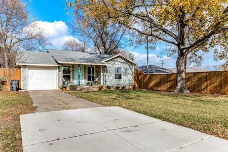 5808 Locke Avenue Fort Worth, TX 76107