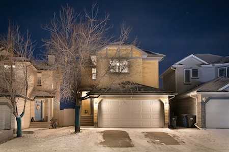 94 Hidden Hills Terrace NW Calgary, AB T2N 3C3