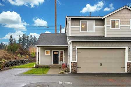 8352 175th Street Ct E Puyallup, WA 98375