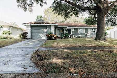 1768 Algonquin Dr Clearwater, FL 33755