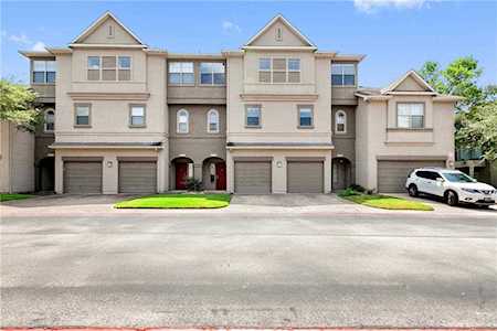 11203 Ranch Road 2222 #2004 Austin, TX 78730