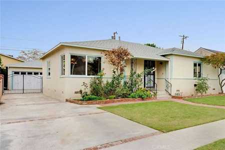4447 Johanna Ave Lakewood, CA 90713