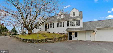 4052 Hunt Ave Ellicott City, MD 21043