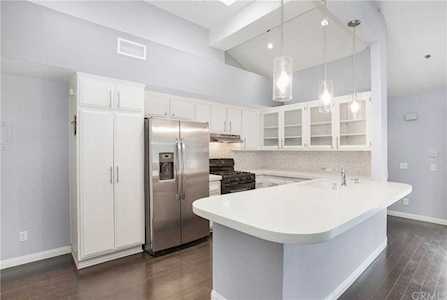 345 Avocado #204B Costa Mesa, CA 92627