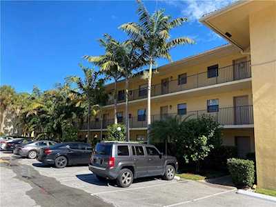 11441 NW 39th Ct #220-3 Coral Springs, FL 33065