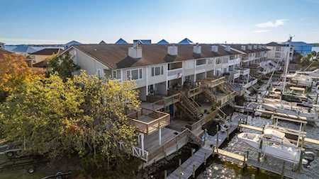 202 Snug Harbour Drive #202 Shalimar, FL 32579