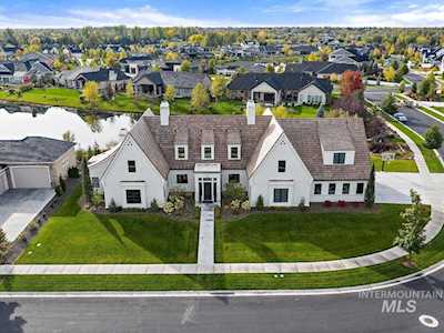 724 S Brentbrook Ln Eagle, ID 83616