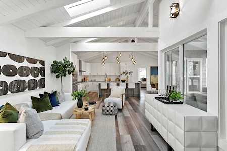 702 1/2 Acacia Ave Corona Del Mar, CA 92625