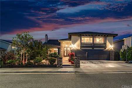 20462 Whitetree Circle Huntington Beach, CA 92646