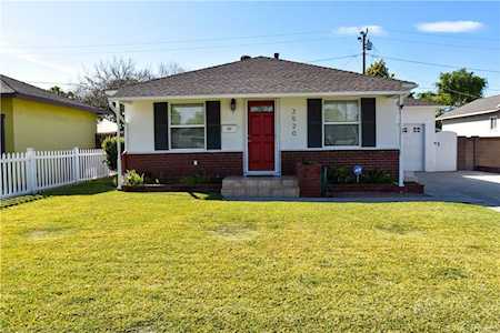 2520 W Oak Ave Fullerton, CA 92833