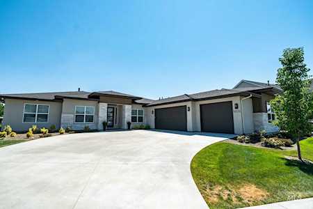 3825 W Wellhouse Court Eagle, ID 83616-5628
