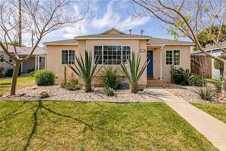 6731 Jellico Ave Lake Balboa, CA 91406