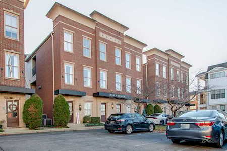 2112 Acklen Ave #208 Nashville, TN 37212