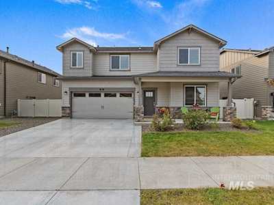 35 N Wooddale Ave Eagle, ID 83616