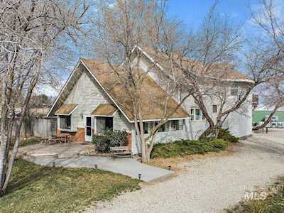 21526 Peckham Greenleaf, ID 83626