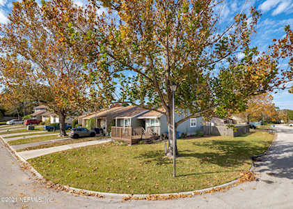 11569 Oak Water Trl Jacksonville, FL 32225
