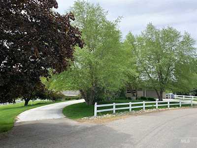 1381 W Meander Dr Eagle, ID 83616