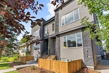 134 23 Ave NE #2 Calgary, AB T2E 1V5