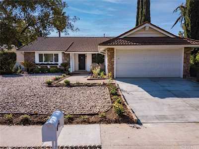 6466 Smoke Tree Ave Oak Park, CA 91377