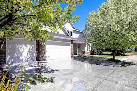 2334 E Chimere Dr Meridian, ID 83646
