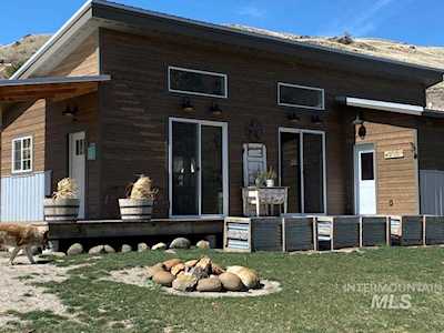 186 Diamond Springs Rd Pollock, ID 83547