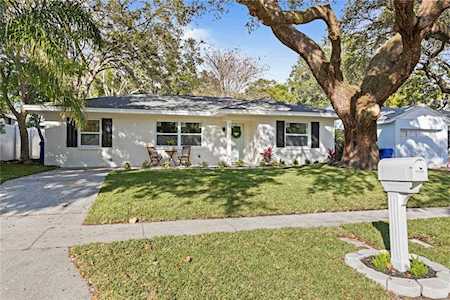 712 Wilkie St Dunedin, FL 34698