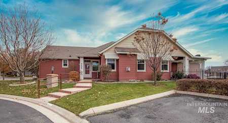 4455 W Bunker Ln Meridian, ID 83646