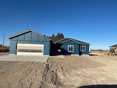 198 S 236 E Burley, ID 83318