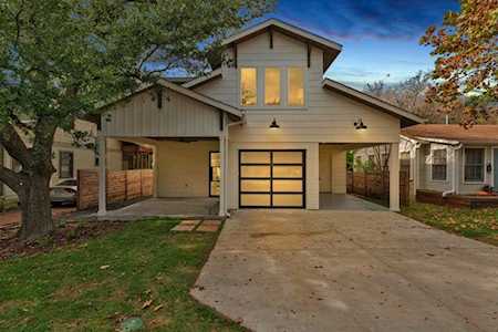 5210 Woodview Ave Austin, TX 78756