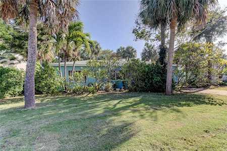 803 Bruce Ave Clearwater Beach, FL 33767