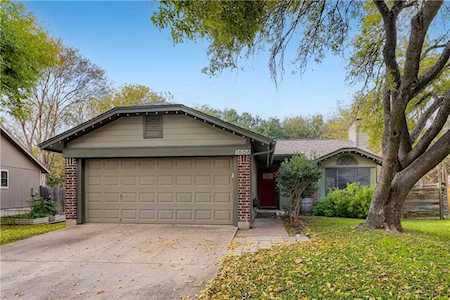 1606 Cattle TRL Austin, TX 78748