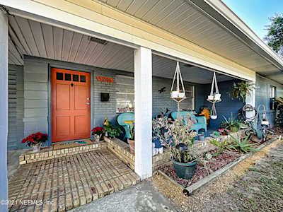 5246 River Forest Dr Jacksonville, FL 32211