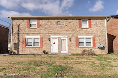 8315 Damascus Cir Louisville, KY 40228