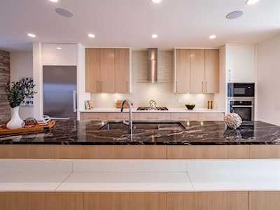 2236 1 Ave NW Calgary, AB T2N 0B7