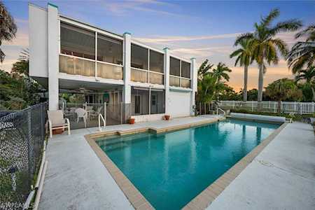 3702 Coquina Dr Sanibel, FL 33957