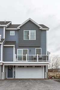14 Stillwater Circle Somersworth, NH 03878