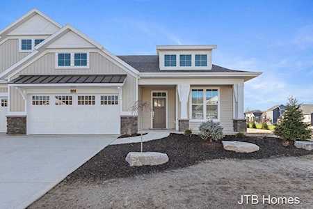 4220 SW Boynton Hollow Dr #66 Grandville, MI 49418