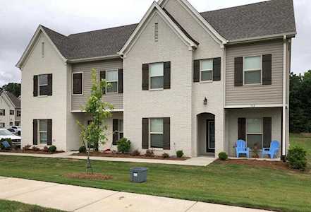 302 Paul T Circle #42 Oxford, MS 38655