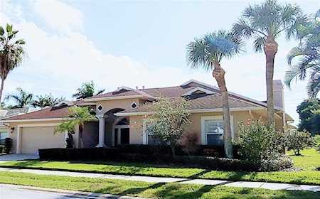 8078 Elisabeth Ln Largo, FL 33777