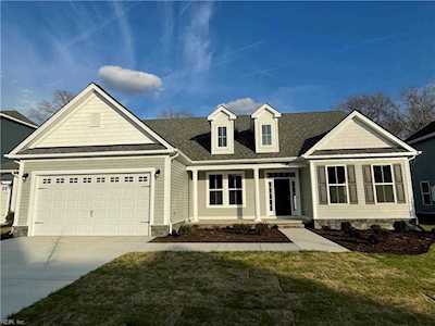 216 Selby Ct Suffolk, VA 23435