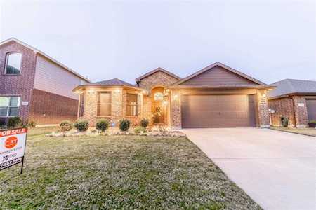 6288 Spring Buck Run Fort Worth, TX 76179