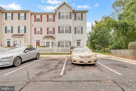 8093 Brookstone Ct Severn, MD 21144