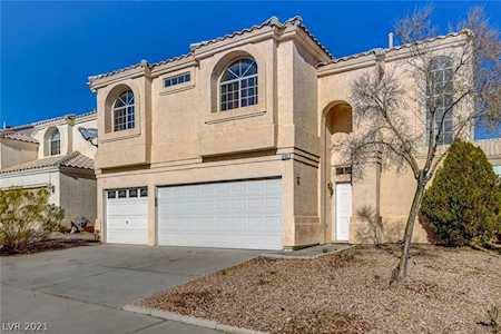 8108 Rio De Janeiro Dr Las Vegas, NV 89128