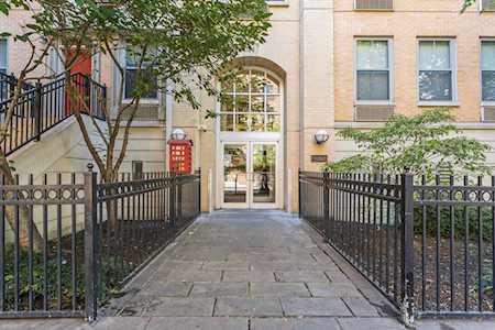149 Essex St #6M Jersey City, NJ 07302