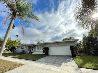 1429 Forest Rd Clearwater, FL 33755