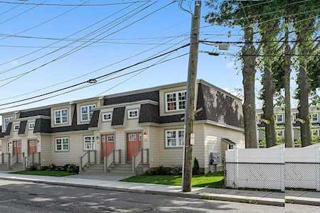 6 Burns St #4 Lynn, MA 01905